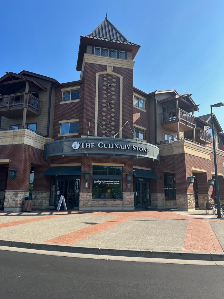 Resataurants and Shops at Riverstone